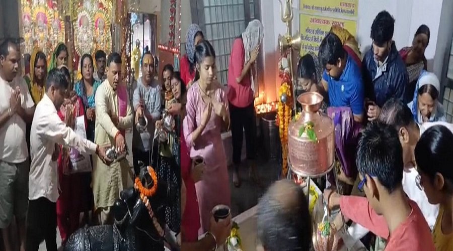 sawan-pooja-in-shiv-mandir.jpg