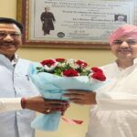 surykand-shasmana-meet-to-mahant-devendra-das.jpg