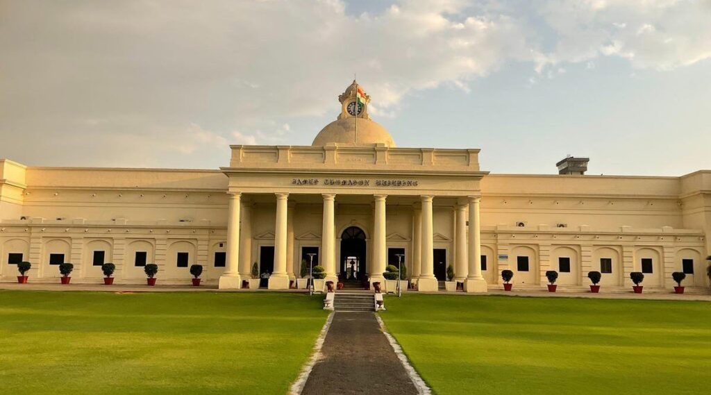 IIT-Roorkee-Campus.jpg