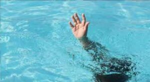 death-in-swimming-pool.jpg