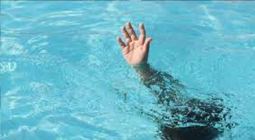 death-in-swimming-pool.jpg