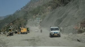 uttrakhand-rainfaal-and-raod-black.jpg