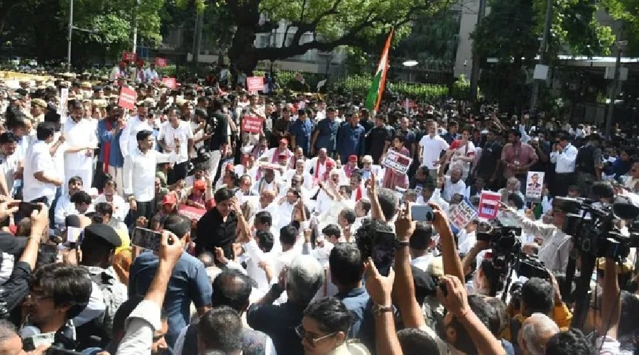 INDIA-block-CEC-delhi.jpg