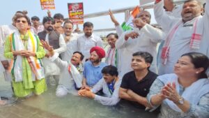 congress-vote-bachao-yatra-gangajal.jpg